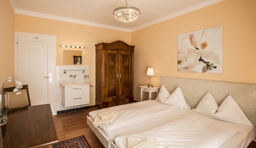 Classic Triple Room