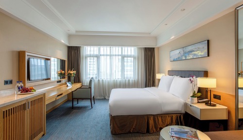 Deluxe King Room
