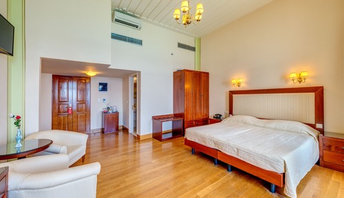 Presidential Suite