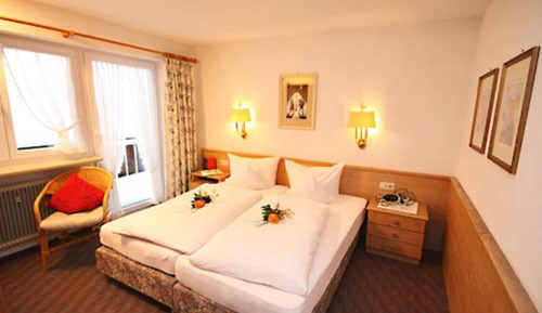 Standard Double Room, Balcony, Mountain View