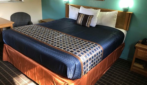 Standard Room, 1 King Bed, Non Smoking