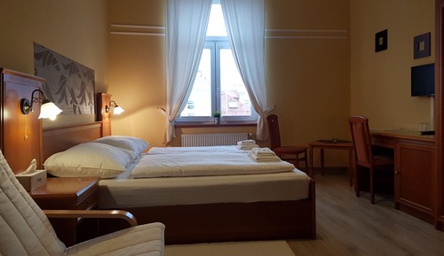 Basic Double Room