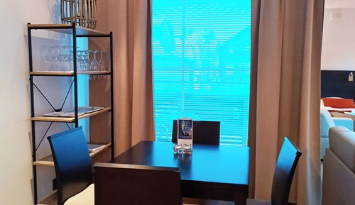 Studio B22 - Street view, Sauna (2 Adults + 2 Children)