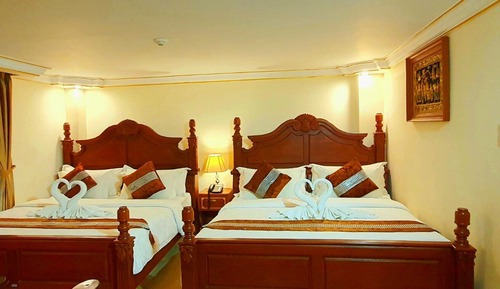 Family Room, 1 Bedroom