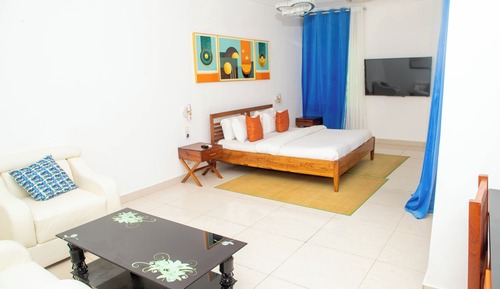 Suite, Kitchenette, Pool View