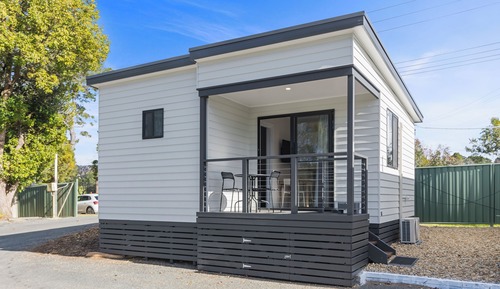 Superior 1 Bedroom Cabin - Not Pet Friendly