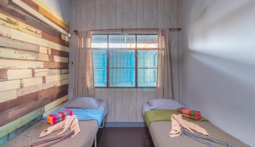 Standard Twin Room, Shared Bathroom