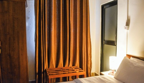 Standard Double Room, 1 Queen Bed, Mountain View