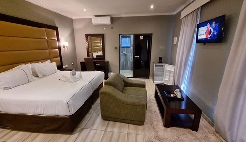 Deluxe Room, Garden View
