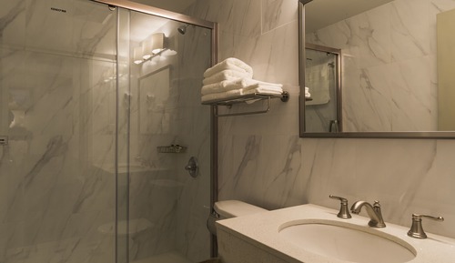 Family Studio, 2 Queen Beds, Kitchenette