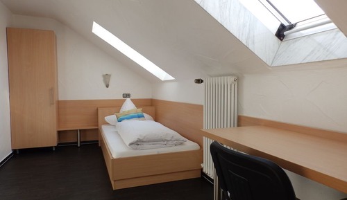 Economy Single Room