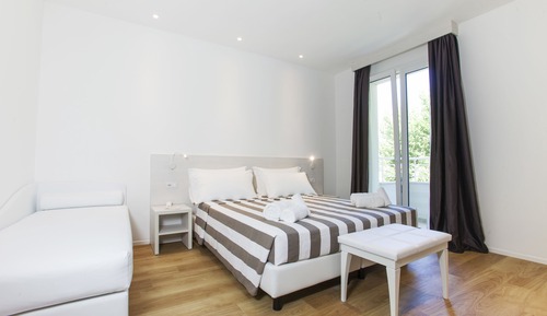 Deluxe Suite, Balcony, Sea View