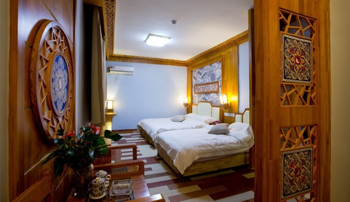 Sunshine Twin Room