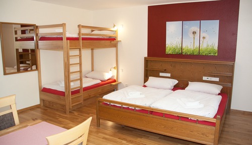 Standard Quadruple Room, Garden View (2)
