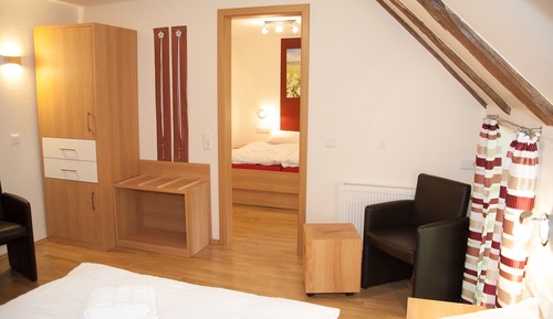 Standard Double Room (6)