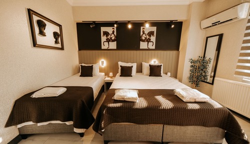 Triple Room