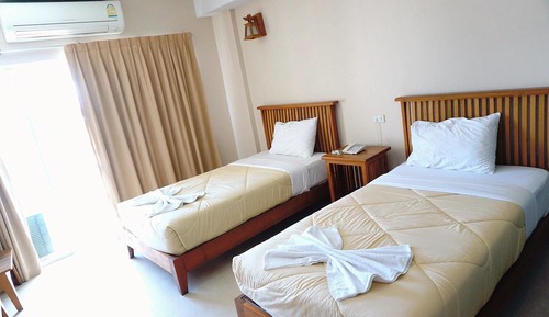Standard Twin Room