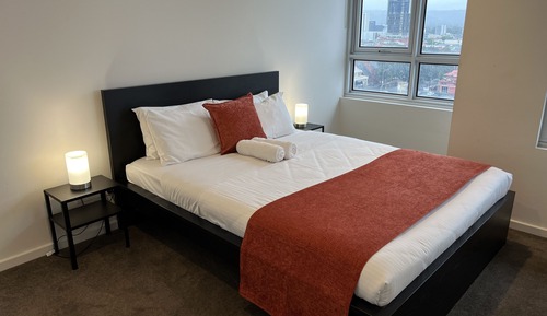 Apartment with a View (V711)