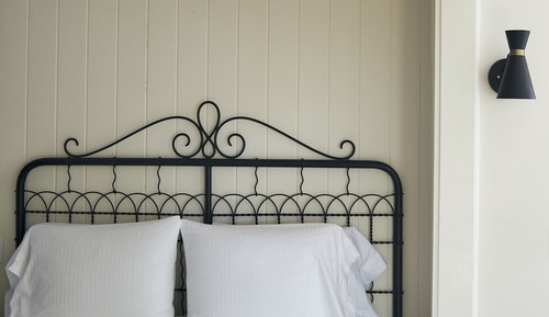 Standard Room, 1 Queen Bed