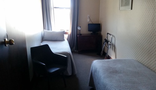 Twin Ensuite Room