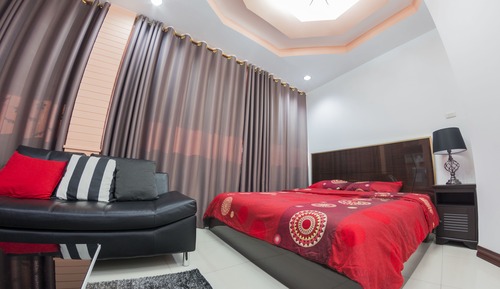 Deluxe Room 1