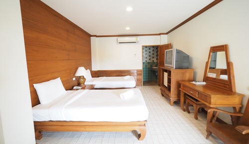 Superior Twin Room