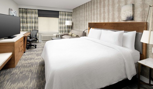 Deluxe Room, 1 King Bed