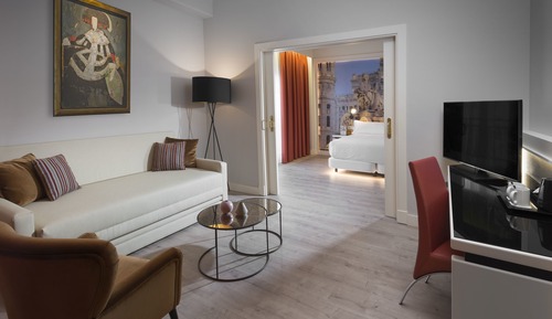Family Room (Superior 2 adults + 2 children)