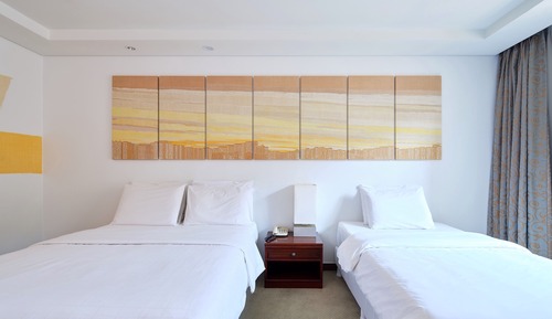 Artstay Mountain Deluxe Twin