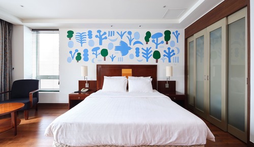 Adonis Deluxe Suite