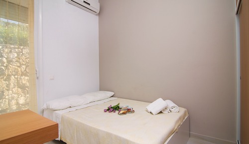 Apartment, 2 Bedrooms, Pool Access, Sea View