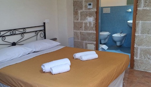 Standard Room, 1 Queen Bed