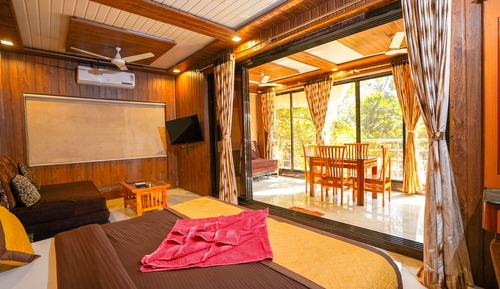 Suite With Balcony
