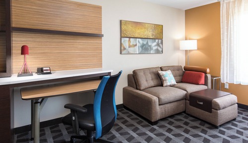 Suite, 1 Queen Bed with Sofa bed, Corner