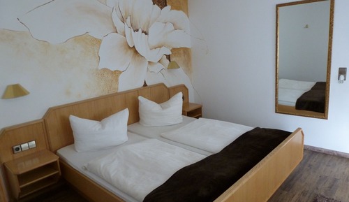 Family Room, 2 Bedrooms