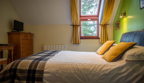Double Room, Private Bathroom (Capercaillie)