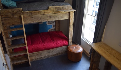 Twin Room, Shared Bathroom (Bunk Beds)
