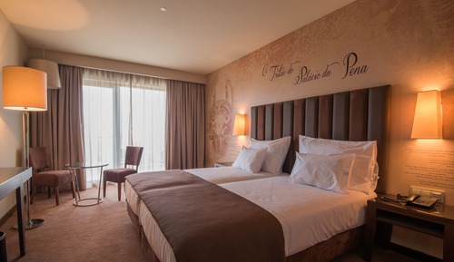 Family Twin Room (2 Adults + 1 Child)