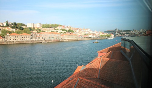 Premium Studio, River View