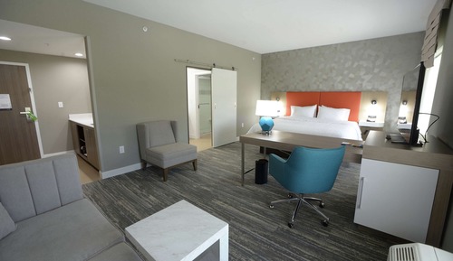 Studio, 1 King Bed, Refrigerator & Microwave