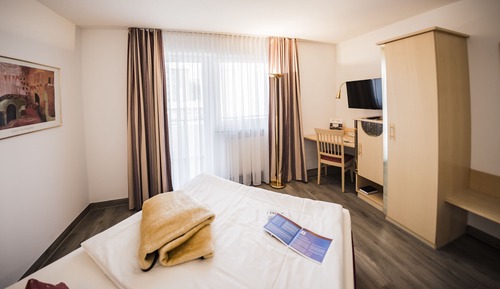 Standard Single Room