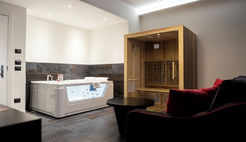 Suite, internal spa