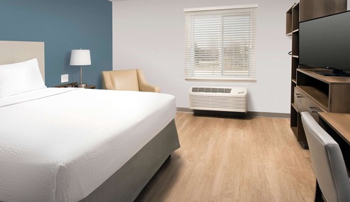 Standard Room, 1 Queen Bed, Non Smoking