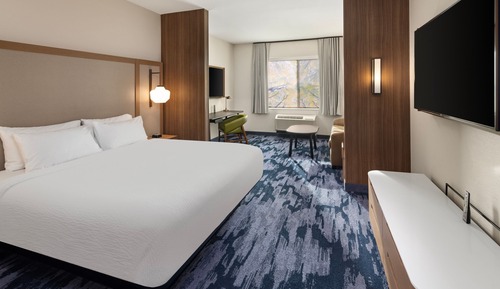 Suite, 1 King Bed with Sofa bed, Non Smoking