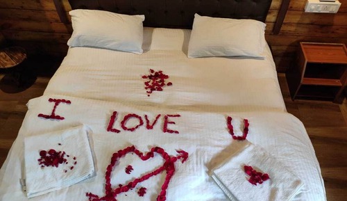 Deluxe Double Room Single Use