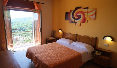 Classic Double or Twin Room, Balcony