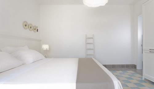 Standard Double Room, Terrace, Garden View