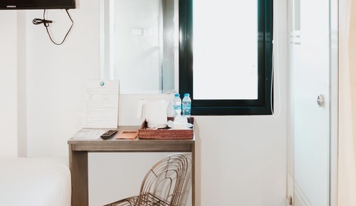 Twin Room with Window