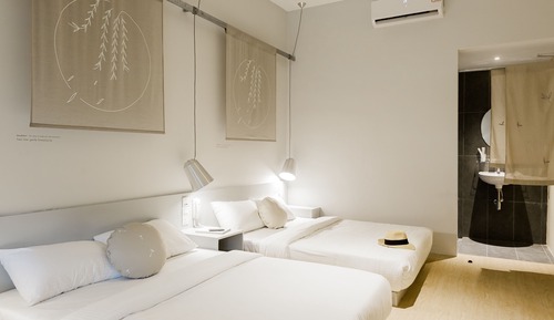 Deluxe Family Suite