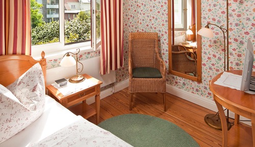 Classic Single Room